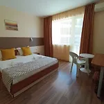 семеен детелини Πριμόρσκο
